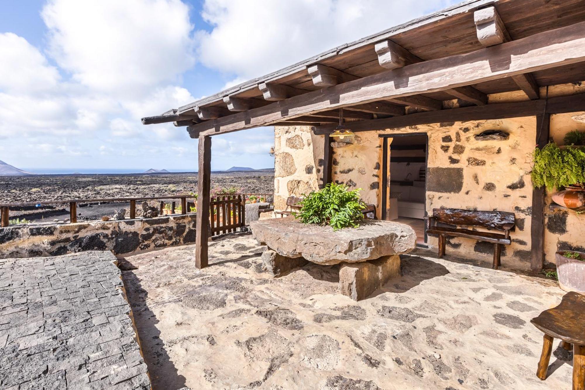 Casa Rural Vega De Timanfaya Uga Bagian luar foto
